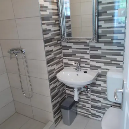 Guest house Kristaly Vendeghaz 3*